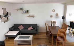 Maison De Ville Conviviale Avec Terrasse
